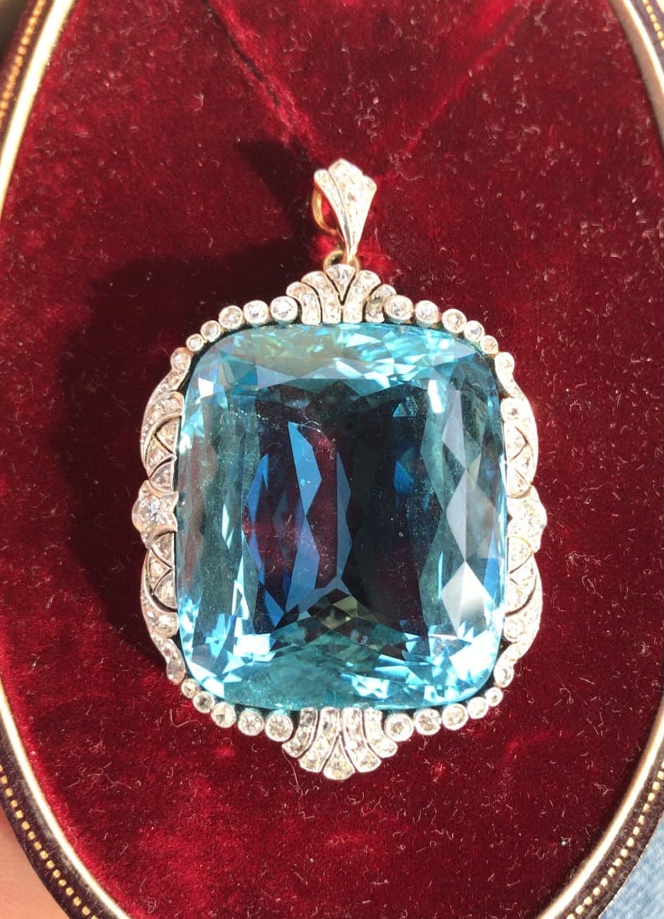Aquamarin-Anhänger – Mit Diamantbesatz
